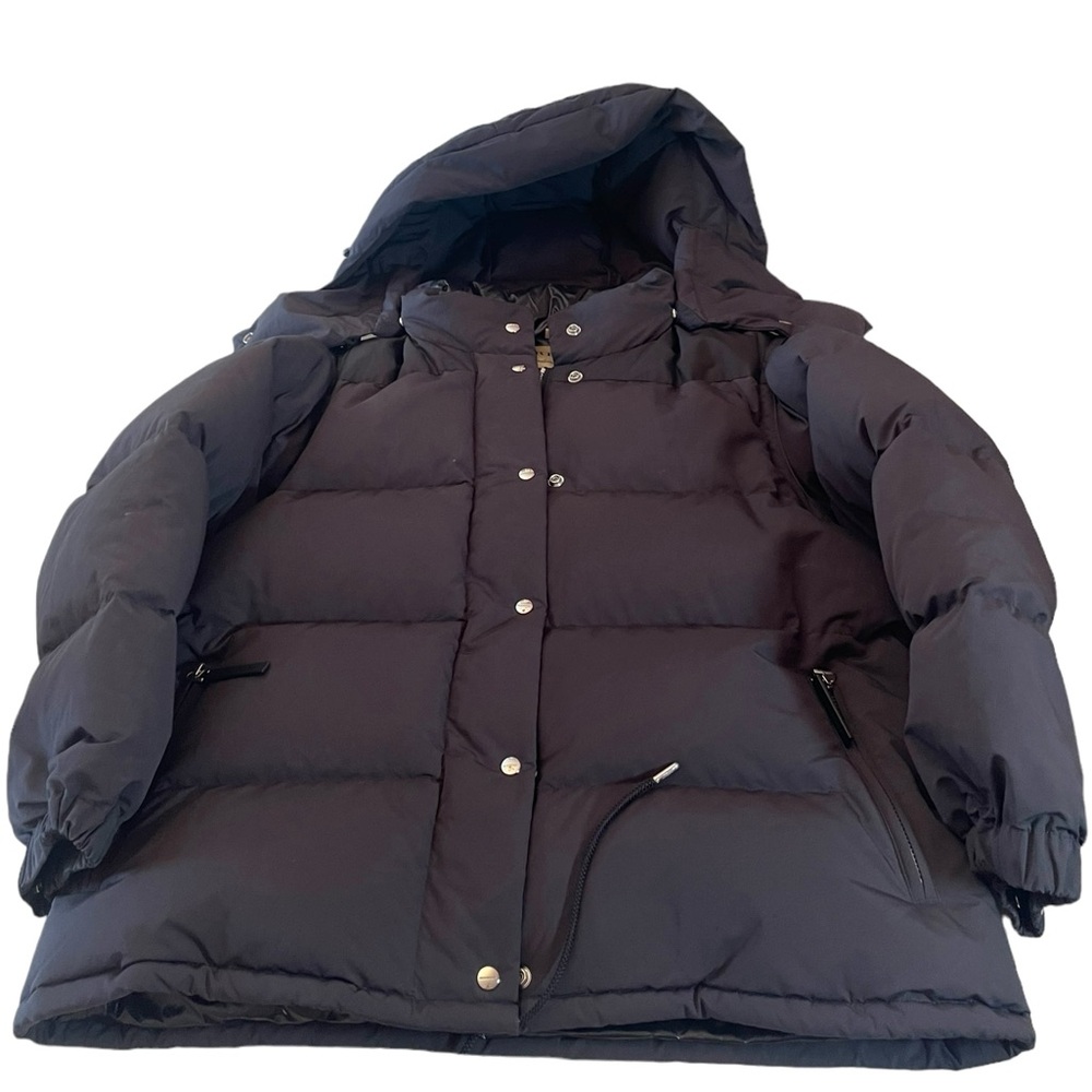BURBERRY (AUTHENTIC) HOODED QUILTED COAT - Picture 5 of 12